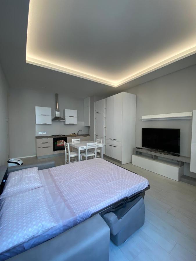 Apartamento Casa Dante: Oneglia Centro-Marina-Spiagge Imperia Exterior foto
