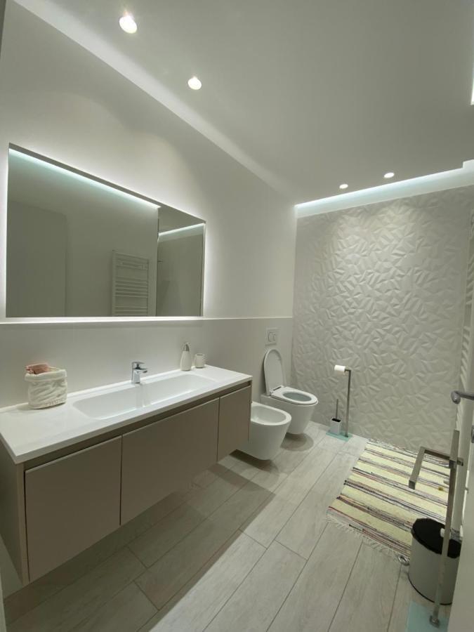 Apartamento Casa Dante: Oneglia Centro-Marina-Spiagge Imperia Exterior foto