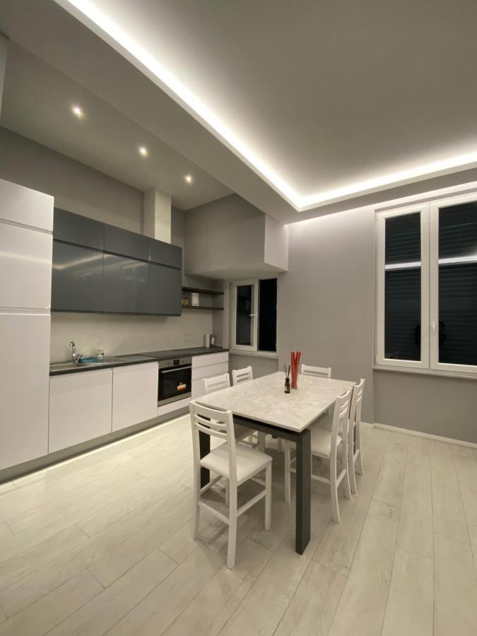 Apartamento Casa Dante: Oneglia Centro-Marina-Spiagge Imperia Exterior foto