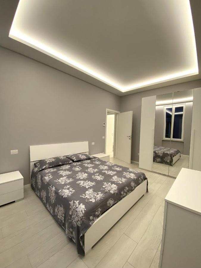 Apartamento Casa Dante: Oneglia Centro-Marina-Spiagge Imperia Exterior foto