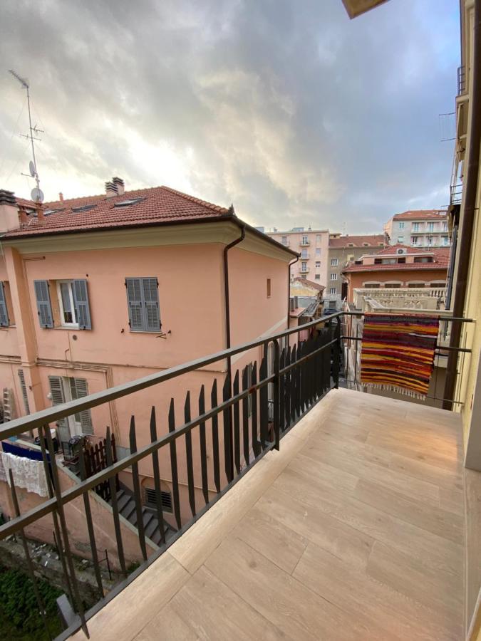 Apartamento Casa Dante: Oneglia Centro-Marina-Spiagge Imperia Exterior foto
